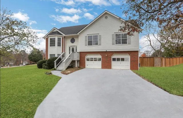 $439,900 | 4590 Wheeler Creek Drive, Hoschton, GA 30548