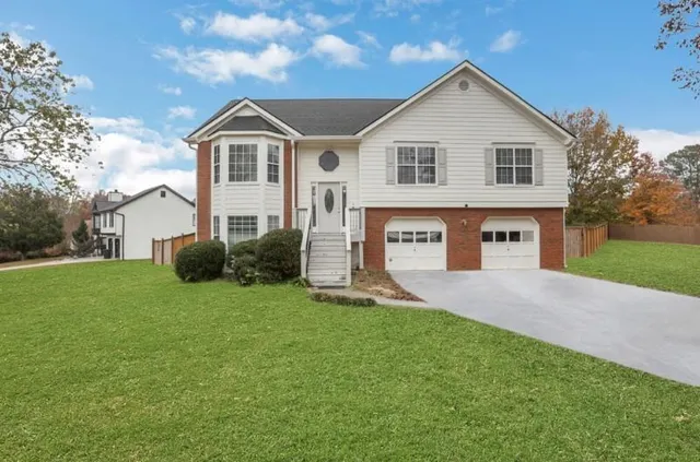 $439,900 | 4590 Wheeler Creek Drive, Hoschton, GA 30548