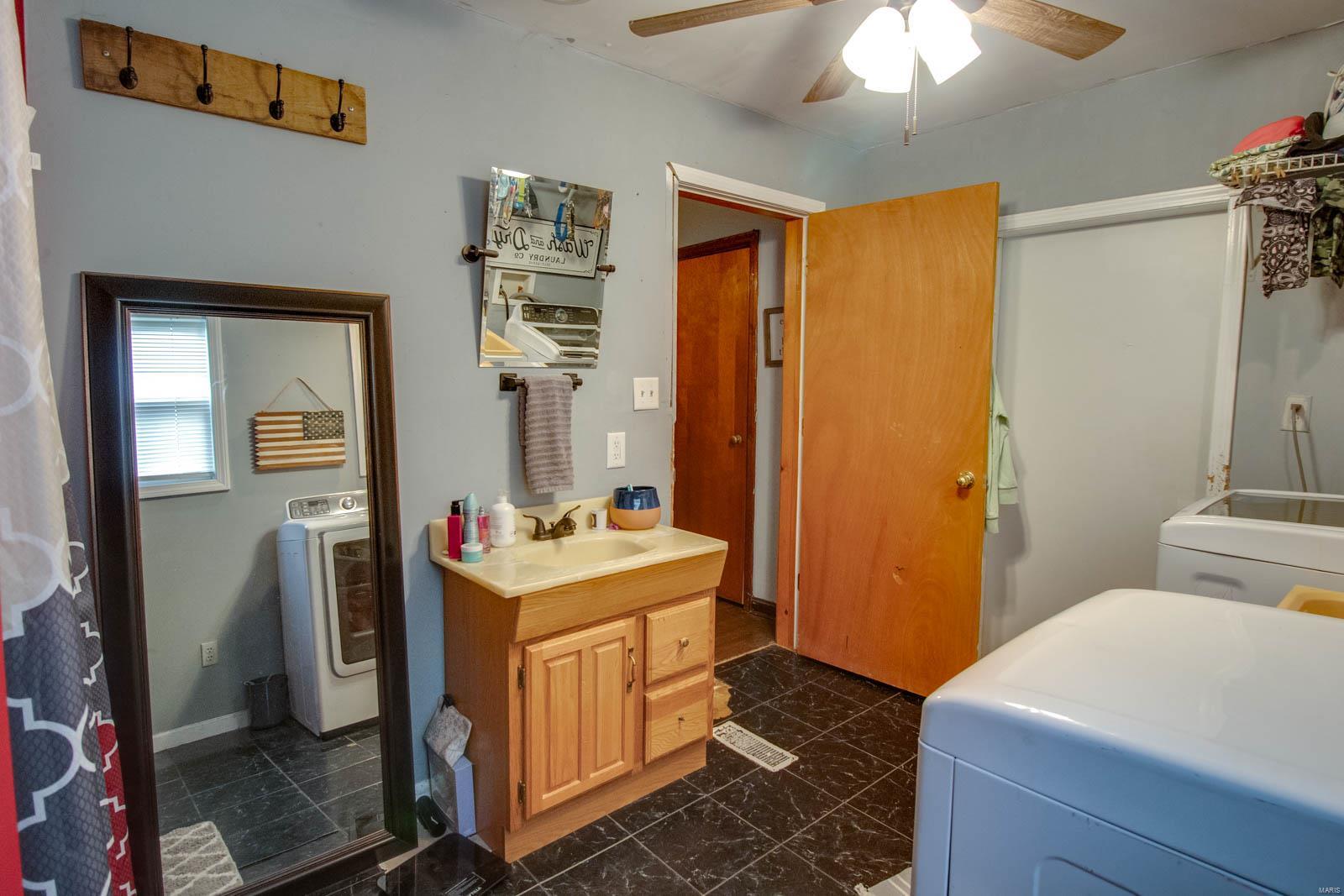 4731 Seiler Road Dorsey, IL 62021 - Photo 22 of 34