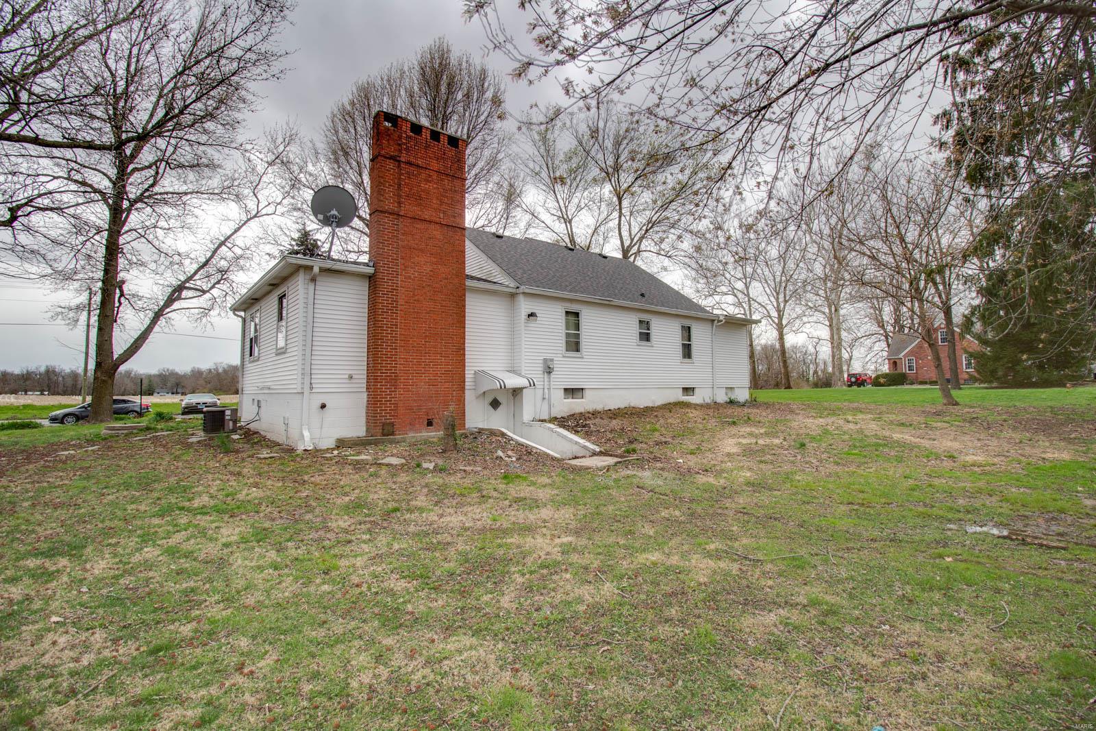 4731 Seiler Road Dorsey, IL 62021 - Photo 27 of 34