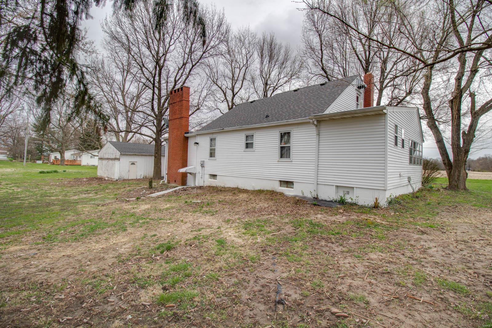 4731 Seiler Road Dorsey, IL 62021 - Photo 28 of 34