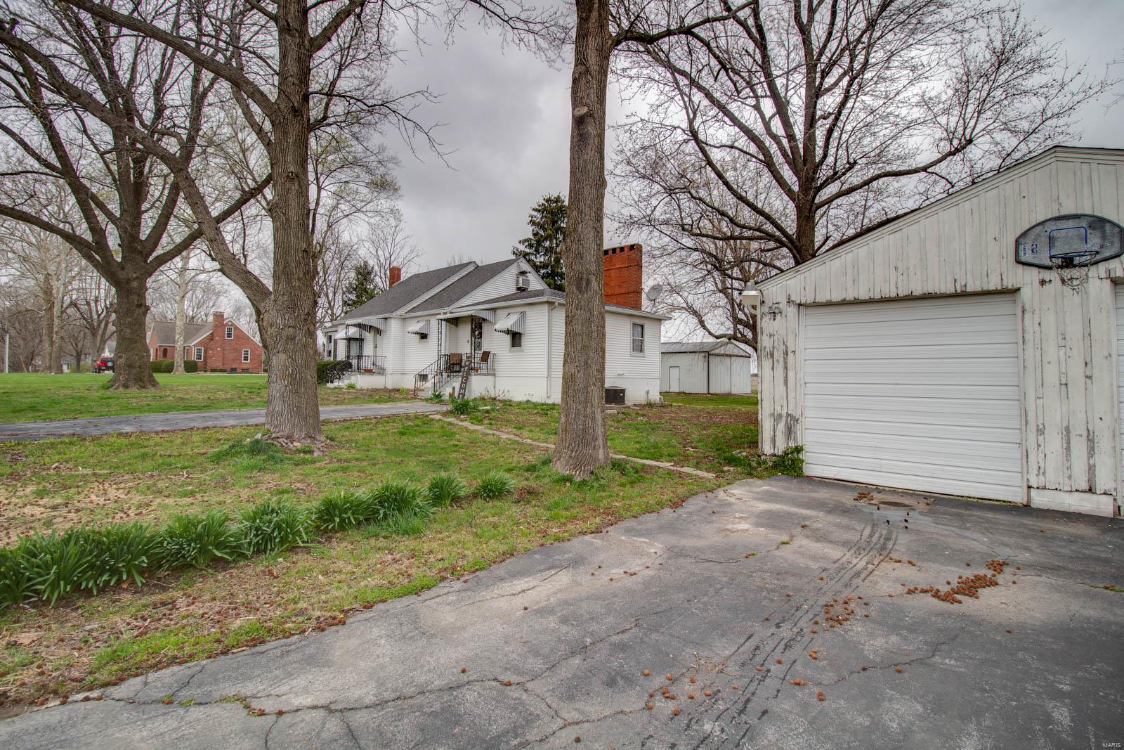 4731 Seiler Road Dorsey, IL 62021 - Photo 32 of 34