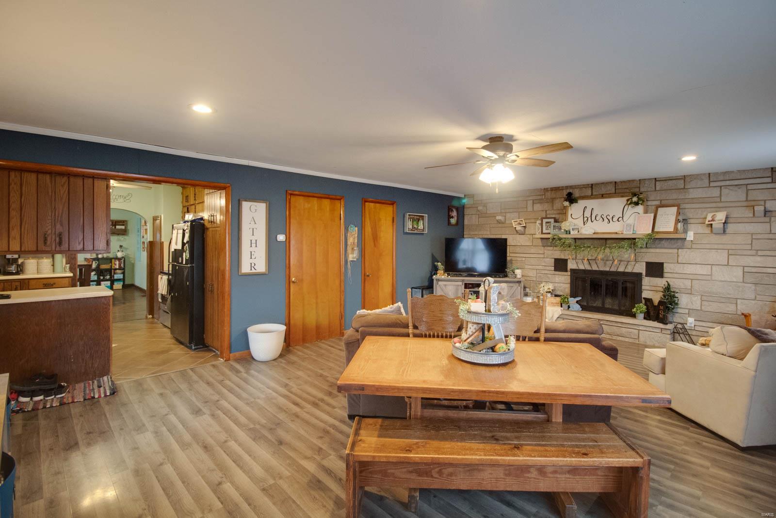 4731 Seiler Road Dorsey, IL 62021 - Photo 9 of 34