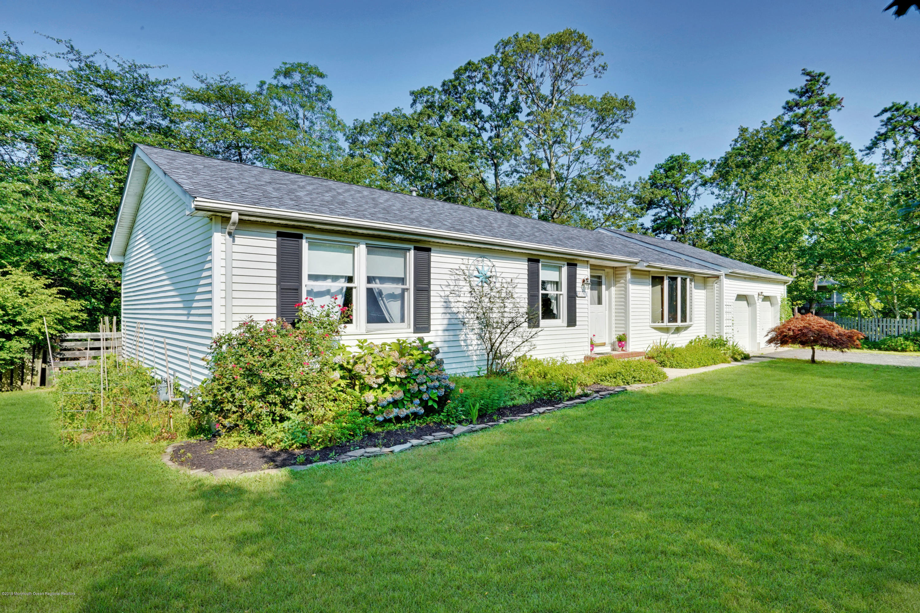 10 Hulse Landing Road Brick, NJ 08723 - Photo 3 of 35 003_mjb00011-mjb00015_1