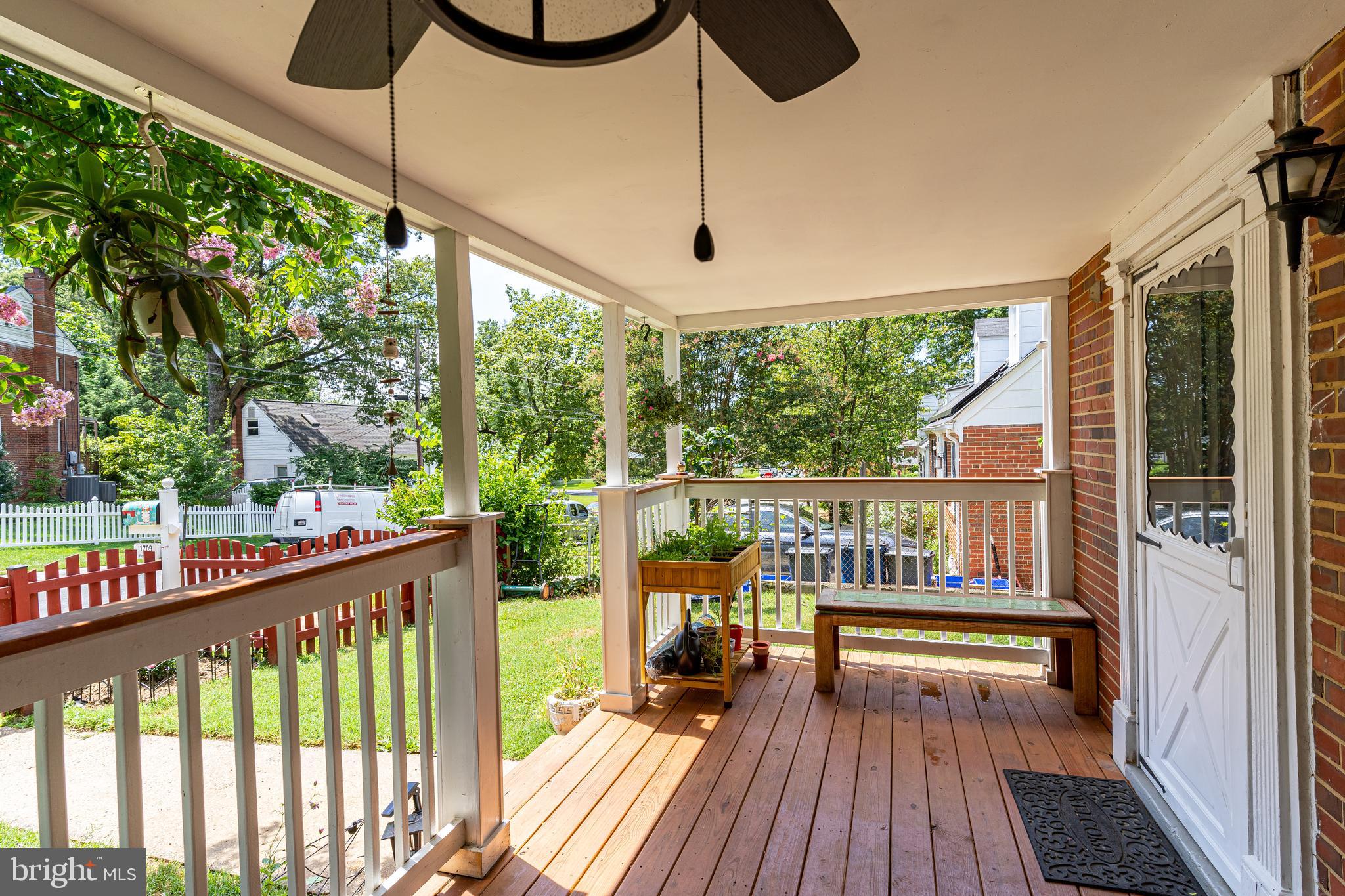 1709 Florin Street Silver Spring, MD 20902 - Photo 3 of 20 Front Porch