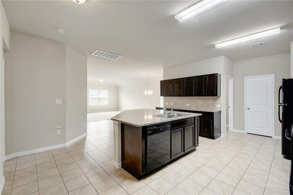 5817 Roderick Drive Austin, TX 78724 - Photo 9 of 30