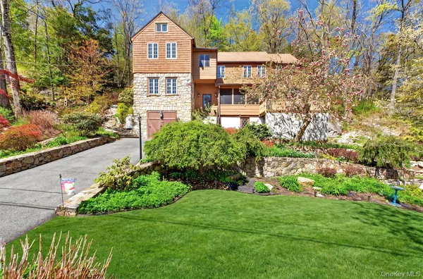$695,000 | 37 Ellen Avenue, Mahopac, NY 10541