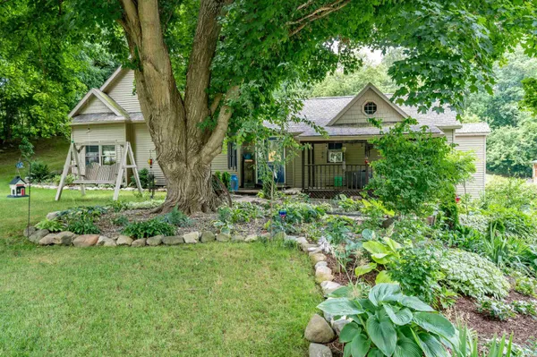 $325,000 | 5935 Highway 1, Hamilton, IN 46742
