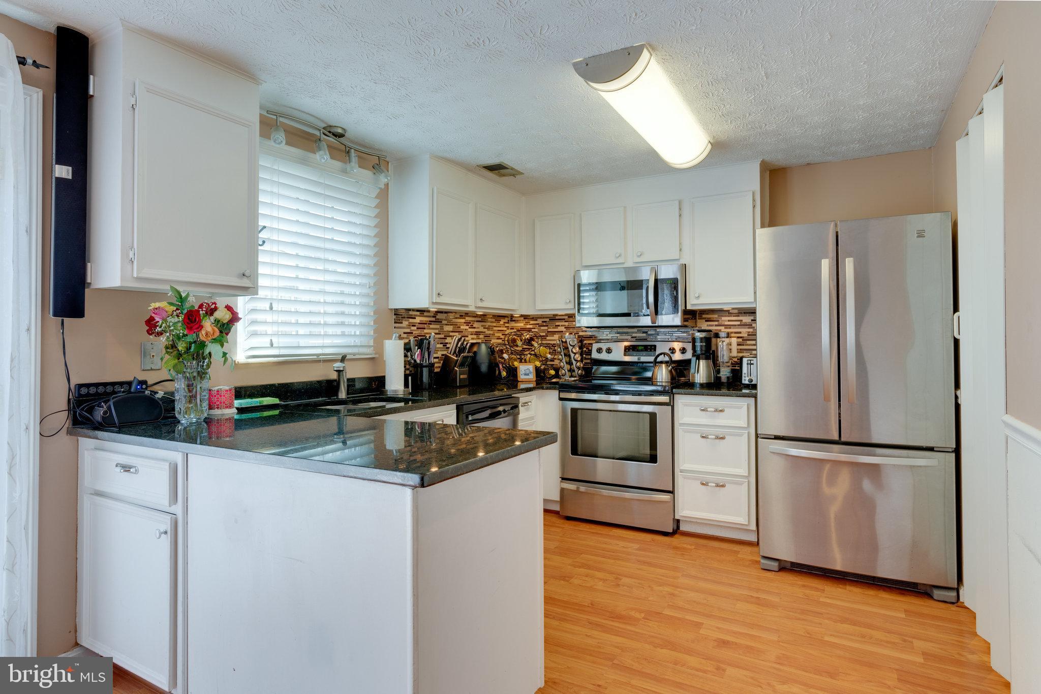 8305 Bark Tree Court Springfield, VA 22153 - Photo 5 of 14 Renovated and Upgraded Kitchen