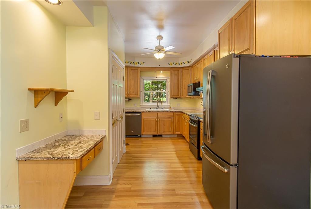 2405 River Run Road Browns Summit, NC 27214 - Photo 10 of 28 Gallery Image 10