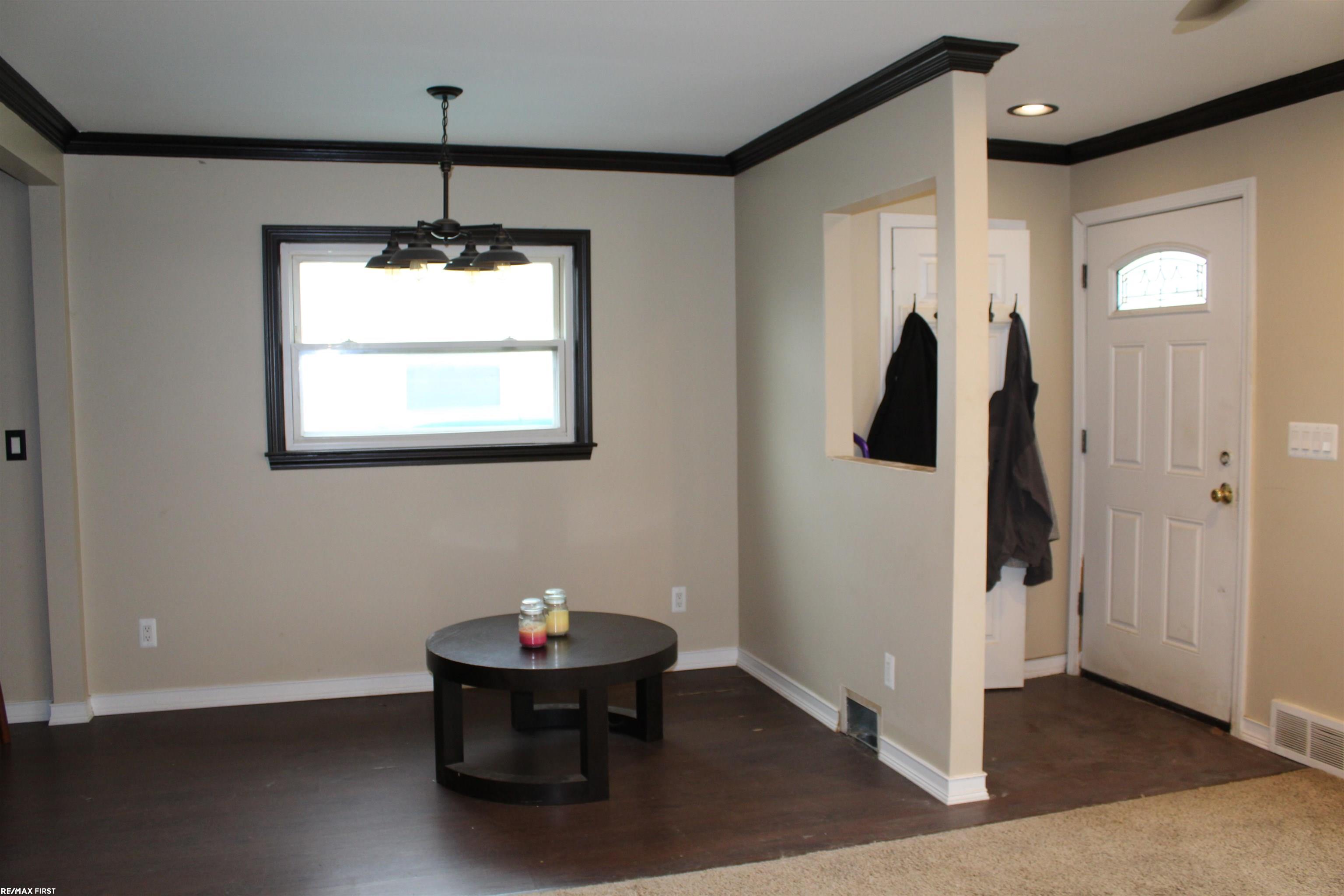 26090 Hayes Road Roseville, MI 48066 - Photo 6 of 19 Gallery Image 6