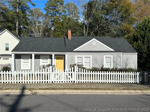$1,900 | 1432 Summitt Avenue, Fayetteville, NC 28305