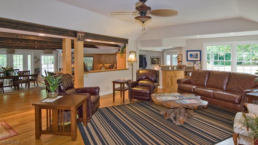 9273 Sperry Road Mentor, OH 44060 - Photo 7 of 19 Living Room/Great Room