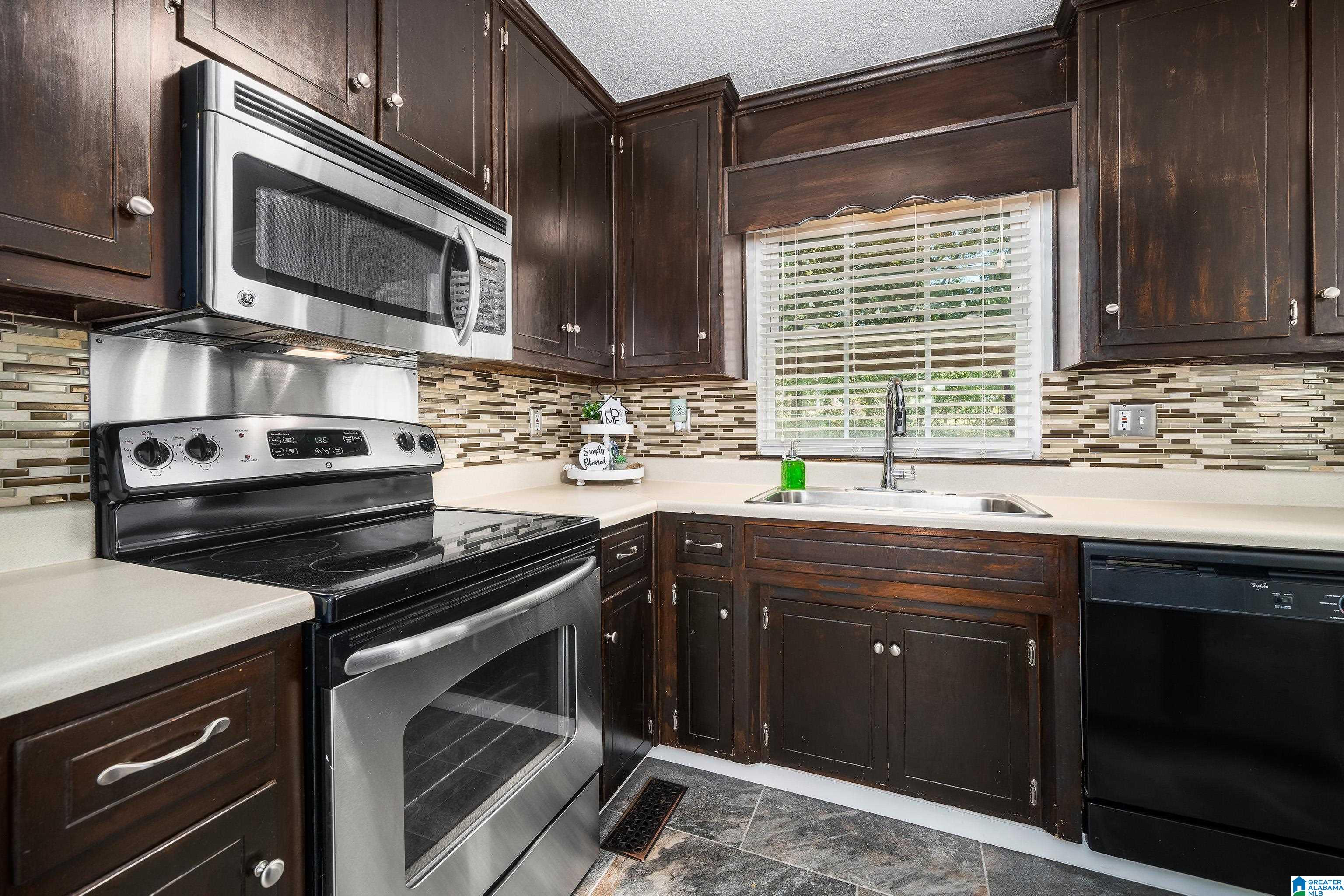 5817 Woodward Road Mount Olive, AL 35117 - Photo 11 of 23