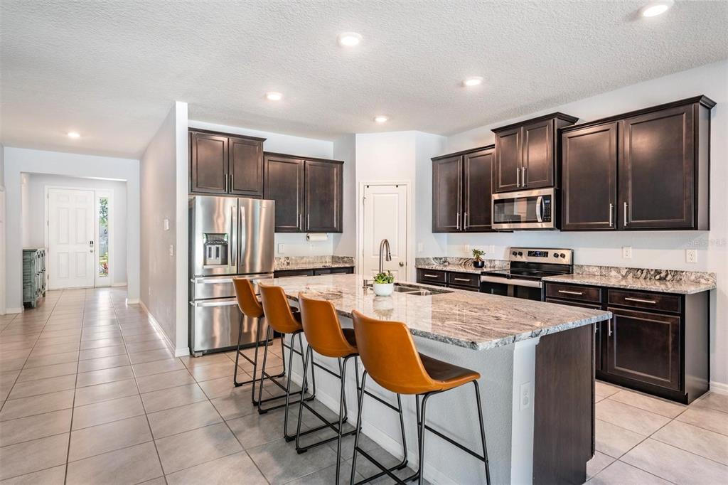 16619 Goose Ribbon Place Wimauma, FL 33598 - Photo 8 of 44