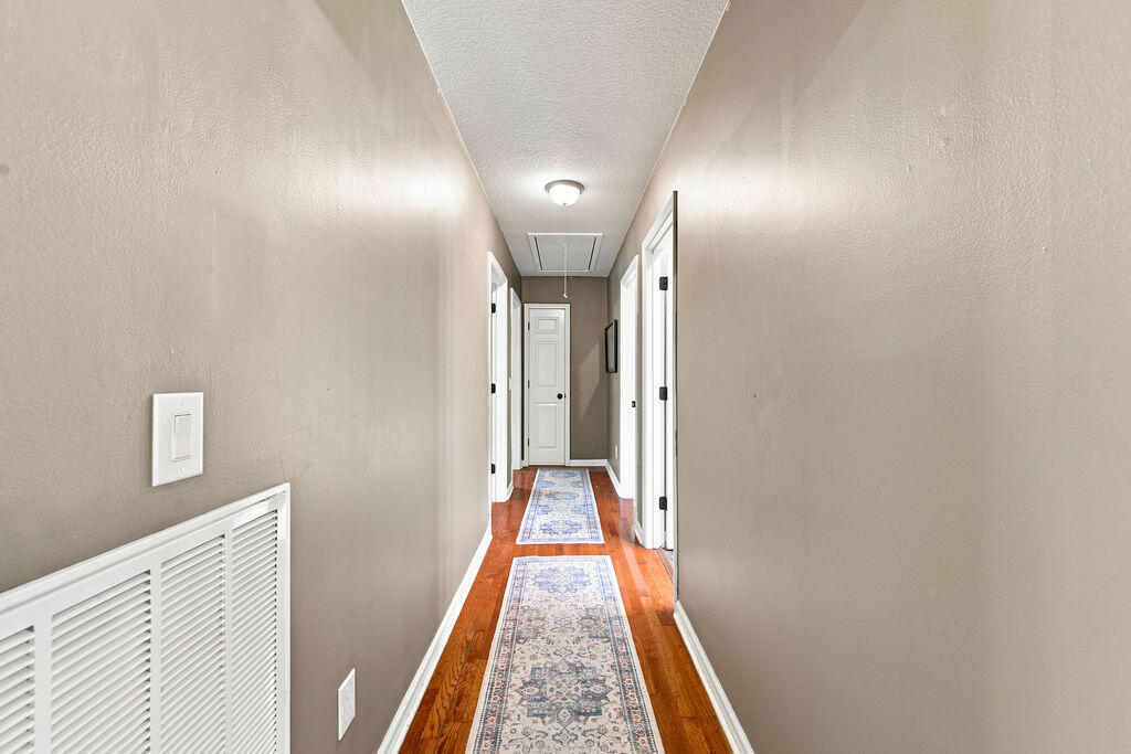 9302 Rockshire Lane Chattanooga, TN 37421 - Photo 27 of 53 9302Rockshire-33