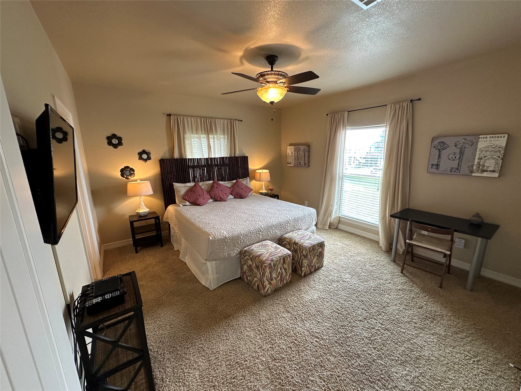 2029 Idyle View Crystal Beach, TX 77650 - Photo 27 of 36 Primary suite