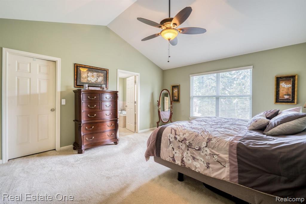3751 Hogan Circle Rochester Hills, MI 48307 - Photo 25 of 47