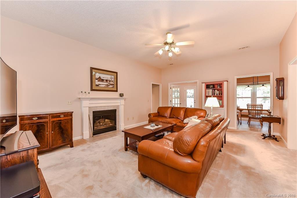 805 Isle Of Palms Court Fort Mill, SC 29708 - Photo 5 of 28
