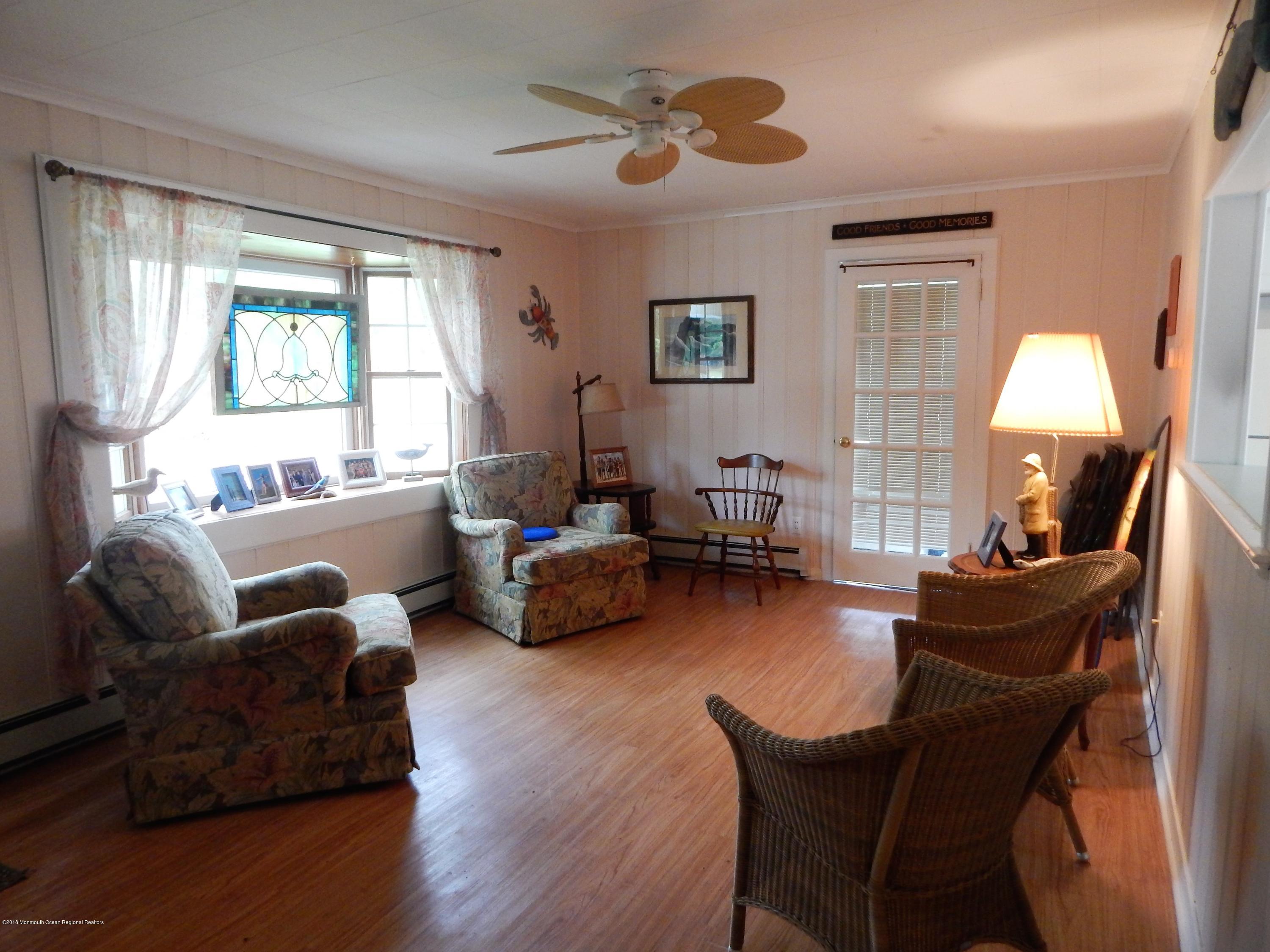 27 Spring Avenue Brick, NJ 08723 - Photo 5 of 19 DSCN5745