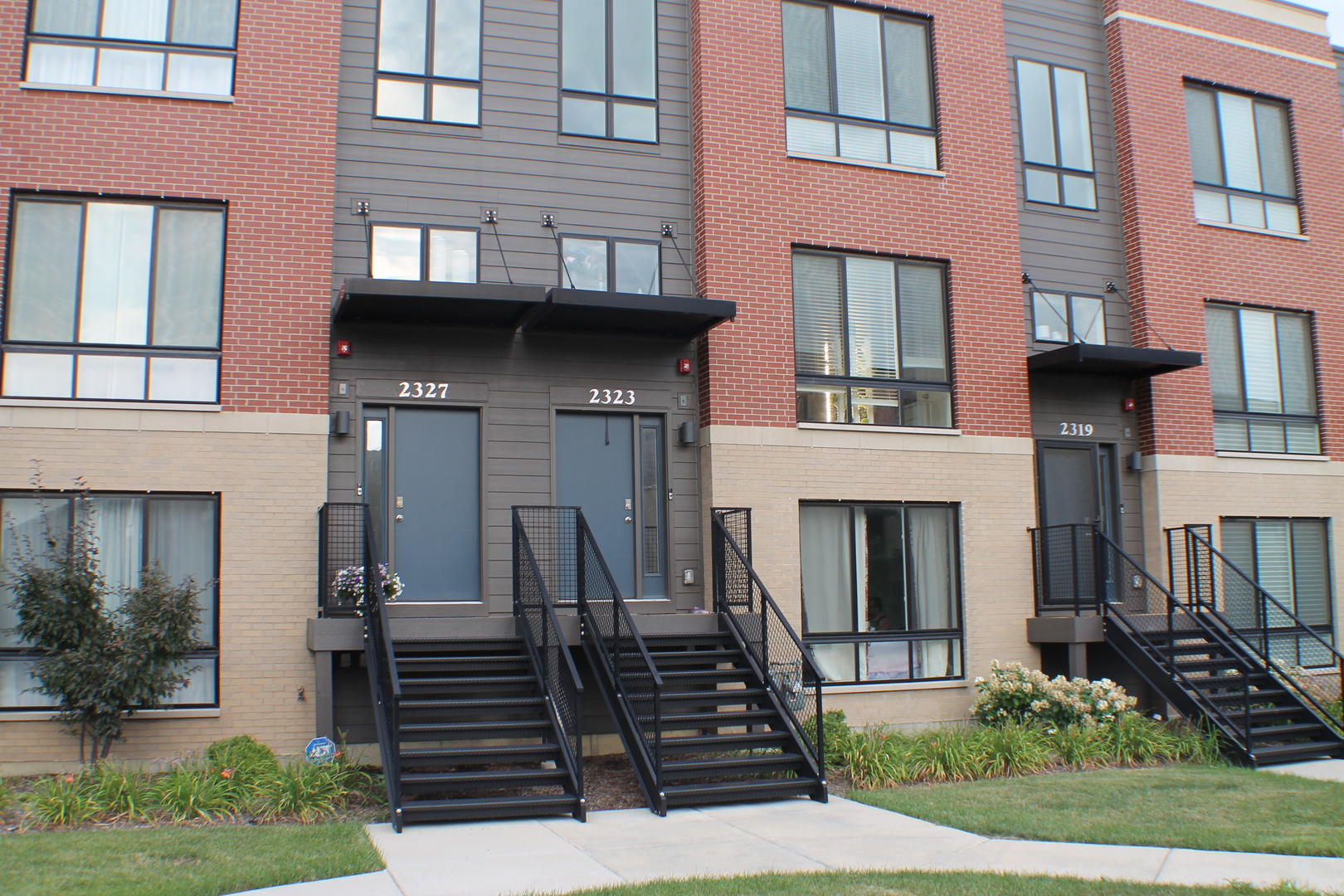 2323 Prestige Place, Unit 1 Schaumburg, IL 60173 - Photo 1 of 17 front view of a house