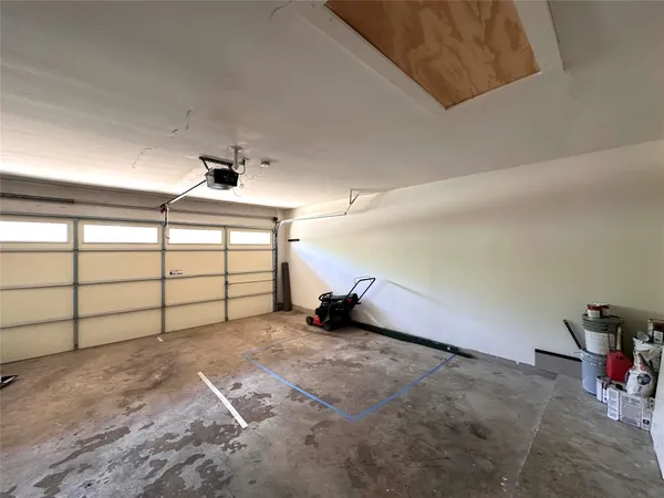 $2,250 | 2711 Wilcrest Drive, Austin, TX 78748