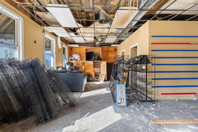 $169,000 | 258 Jefferson Street, Waldoboro, ME 04572