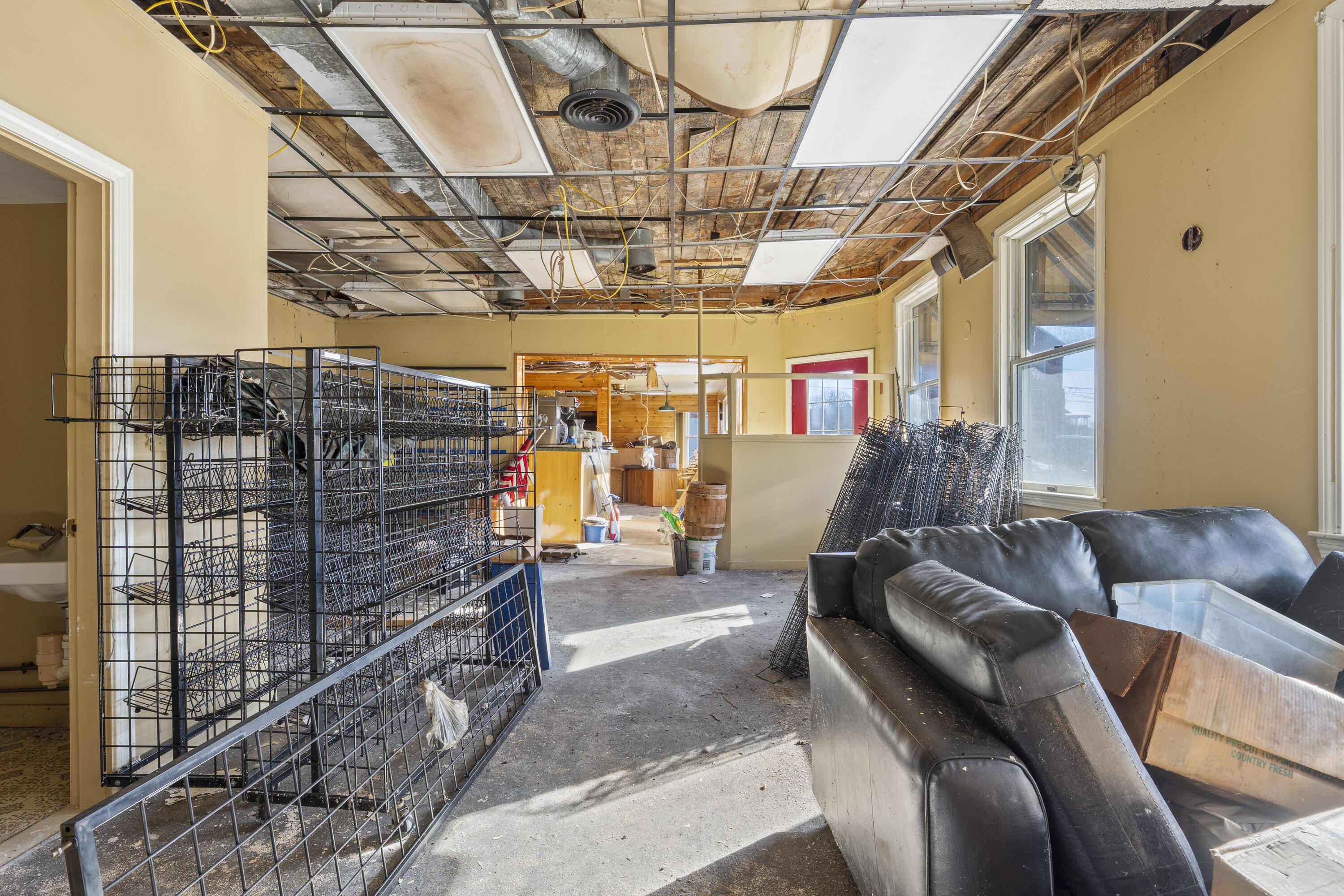 258 Jefferson Street Waldoboro, ME 04572 - Photo 13 of 46 258 Jefferson St_0112