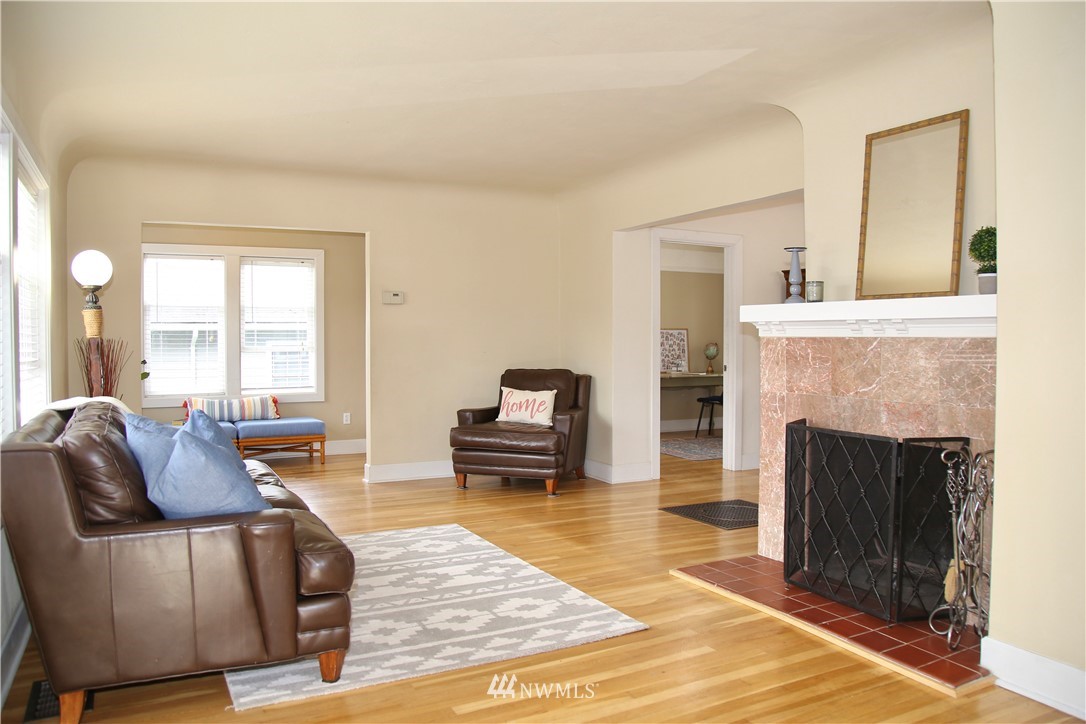 1108 Rockefeller Avenue Everett, WA 98201 - Photo 4 of 31 Gallery Image 4