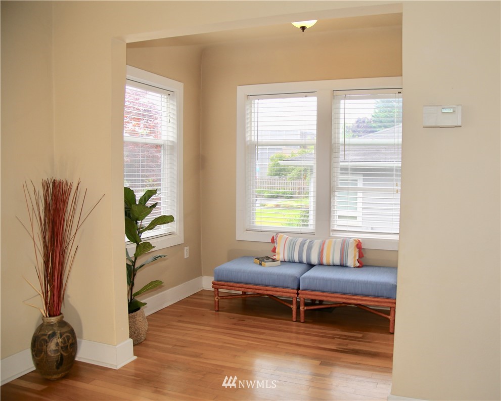 1108 Rockefeller Avenue Everett, WA 98201 - Photo 8 of 31 Gallery Image 8