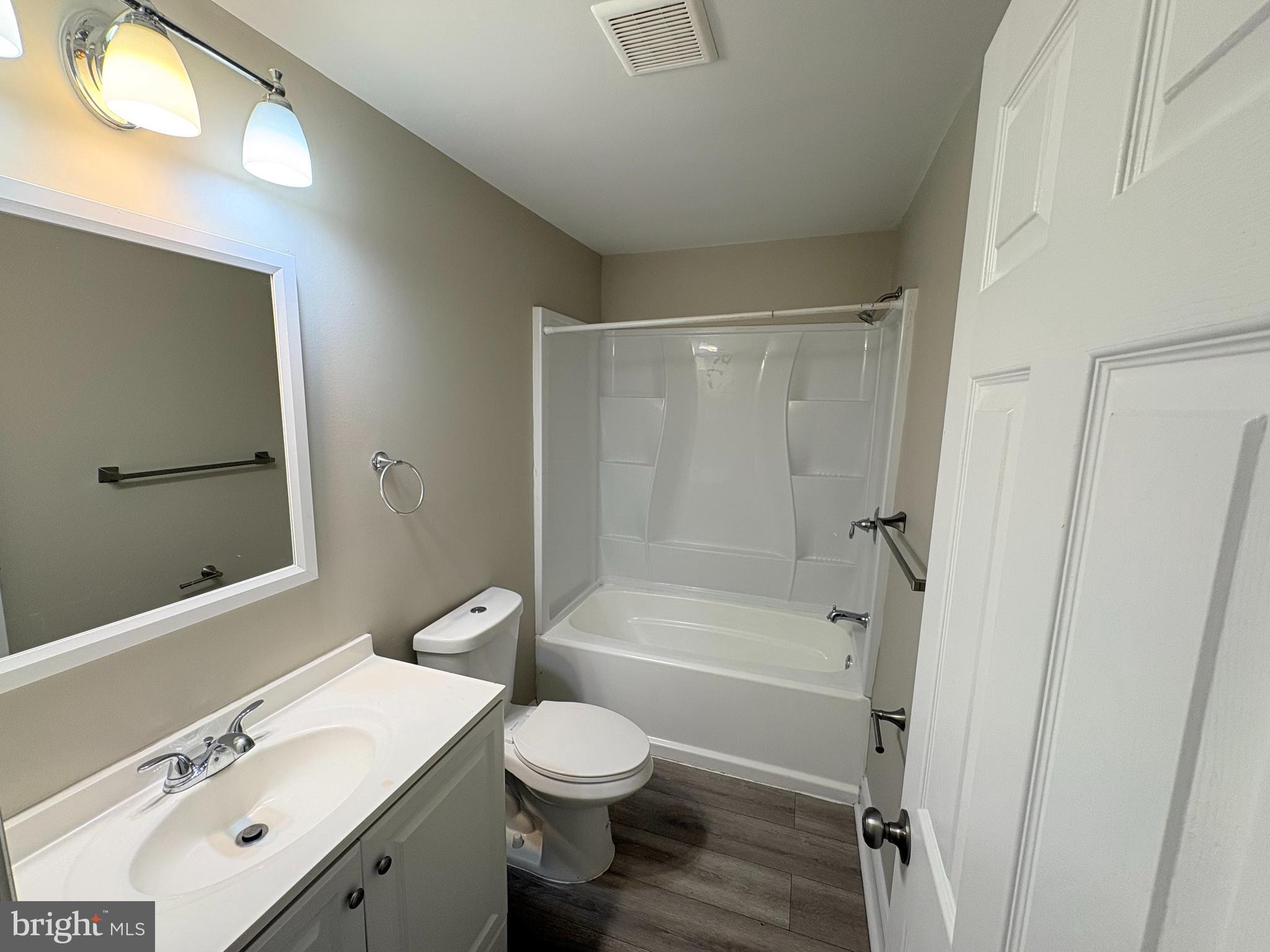 806 High Street Burlington, NJ 08016 - Photo 6 of 16