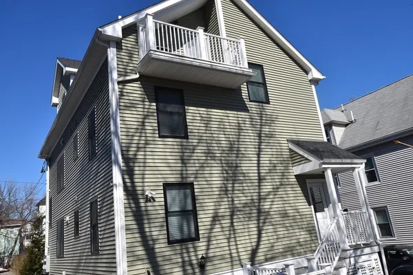 $2,645 | 145-147 Spruce Street, Unit 1472, Watertown, MA 02472