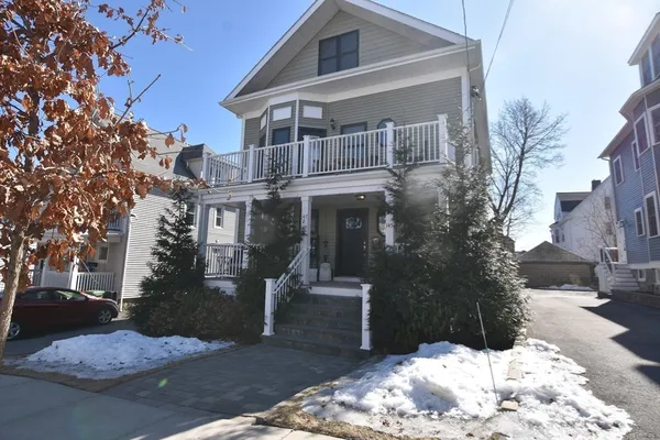 $2,645 | 145-147 Spruce Street, Unit 1472, Watertown, MA 02472