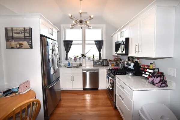 $2,645 | 145-147 Spruce Street, Unit 1472, Watertown, MA 02472