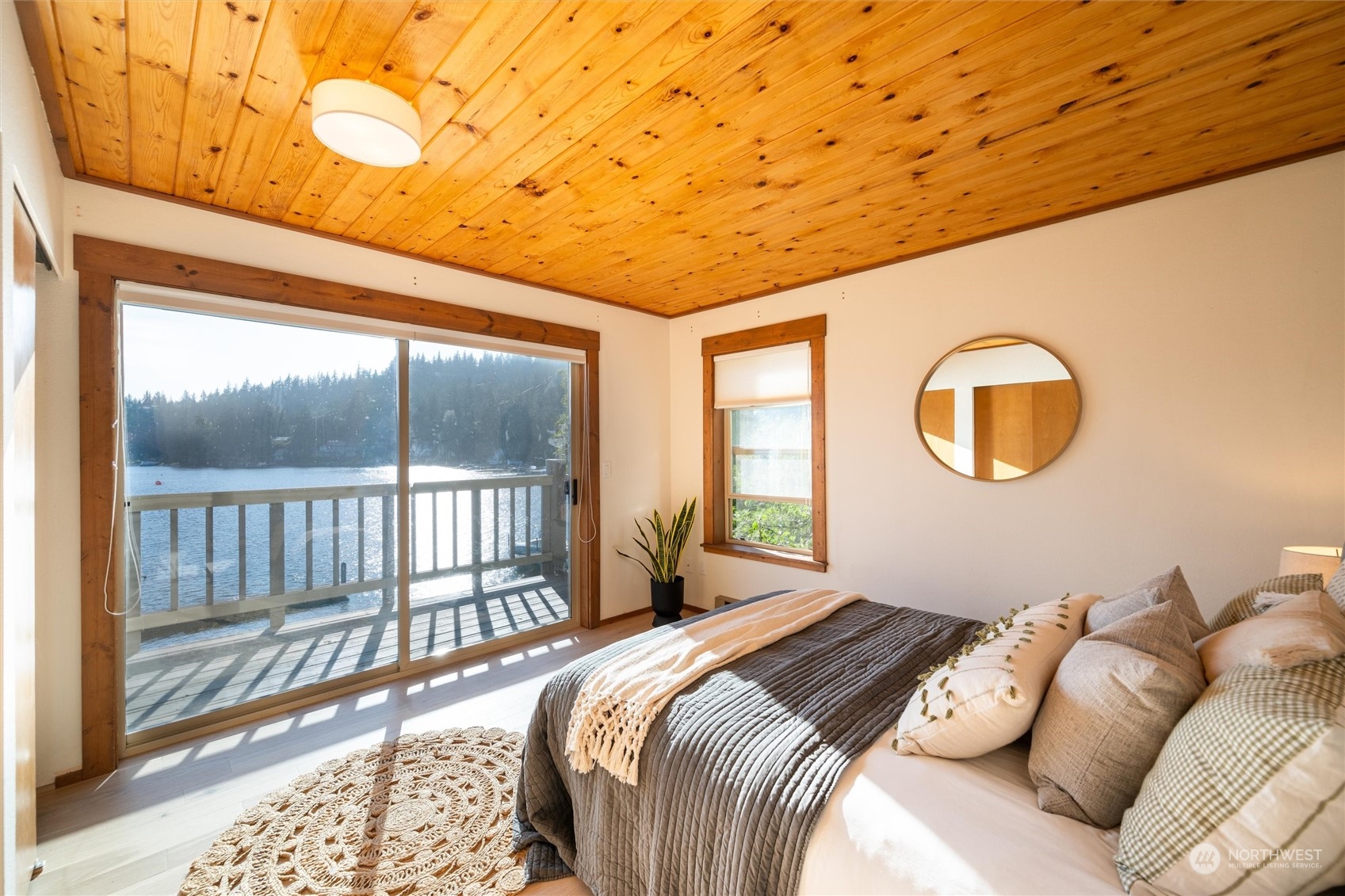 2377 North Shore Road Bellingham, WA 98226 - Photo 15 of 24 Gallery Image 15