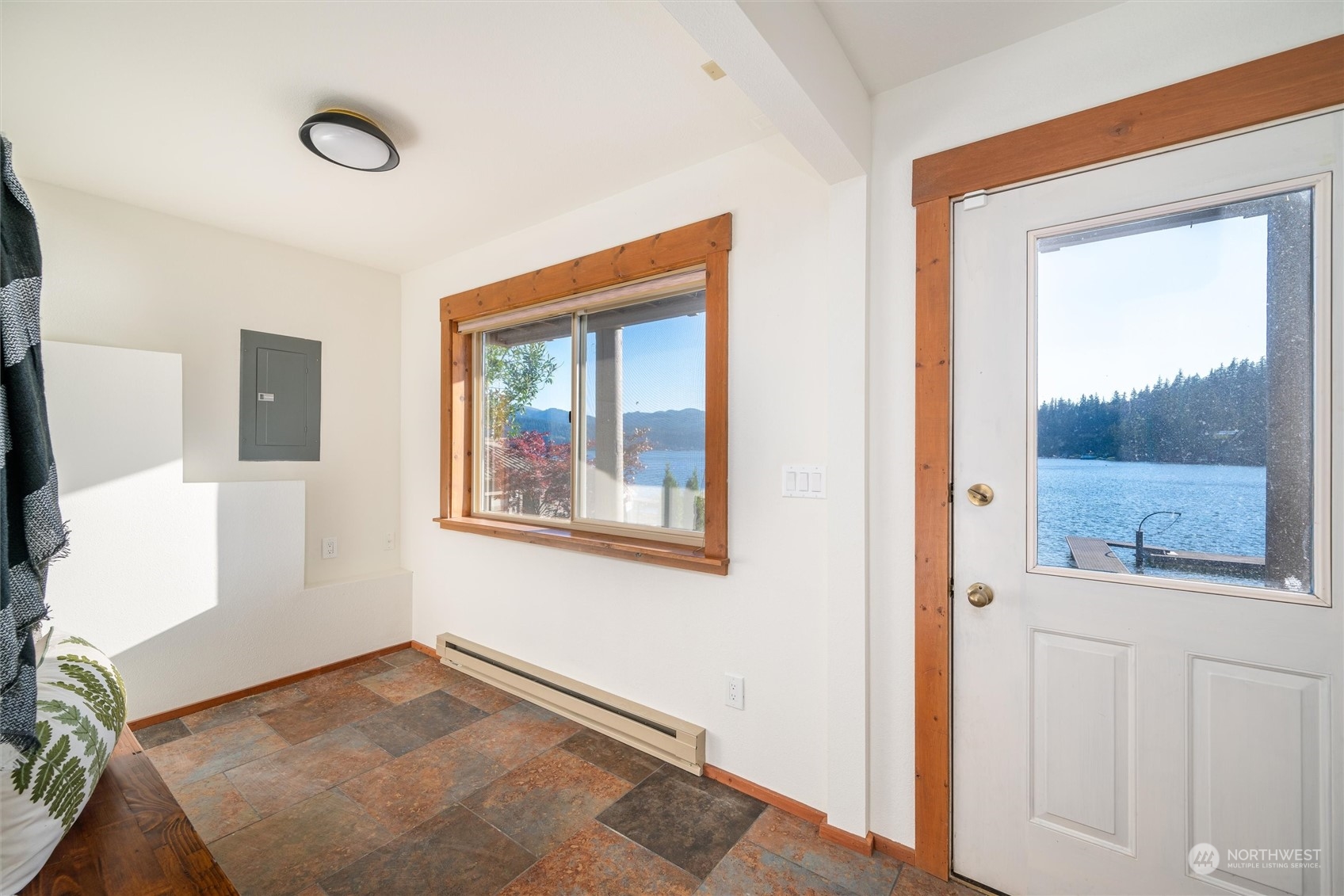2377 North Shore Road Bellingham, WA 98226 - Photo 22 of 24 Gallery Image 22