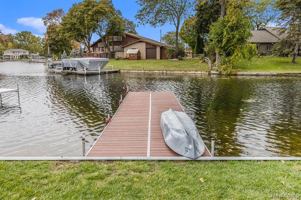 2438 Grove Park Road Fenton, MI 48430 - Photo 40 of 46