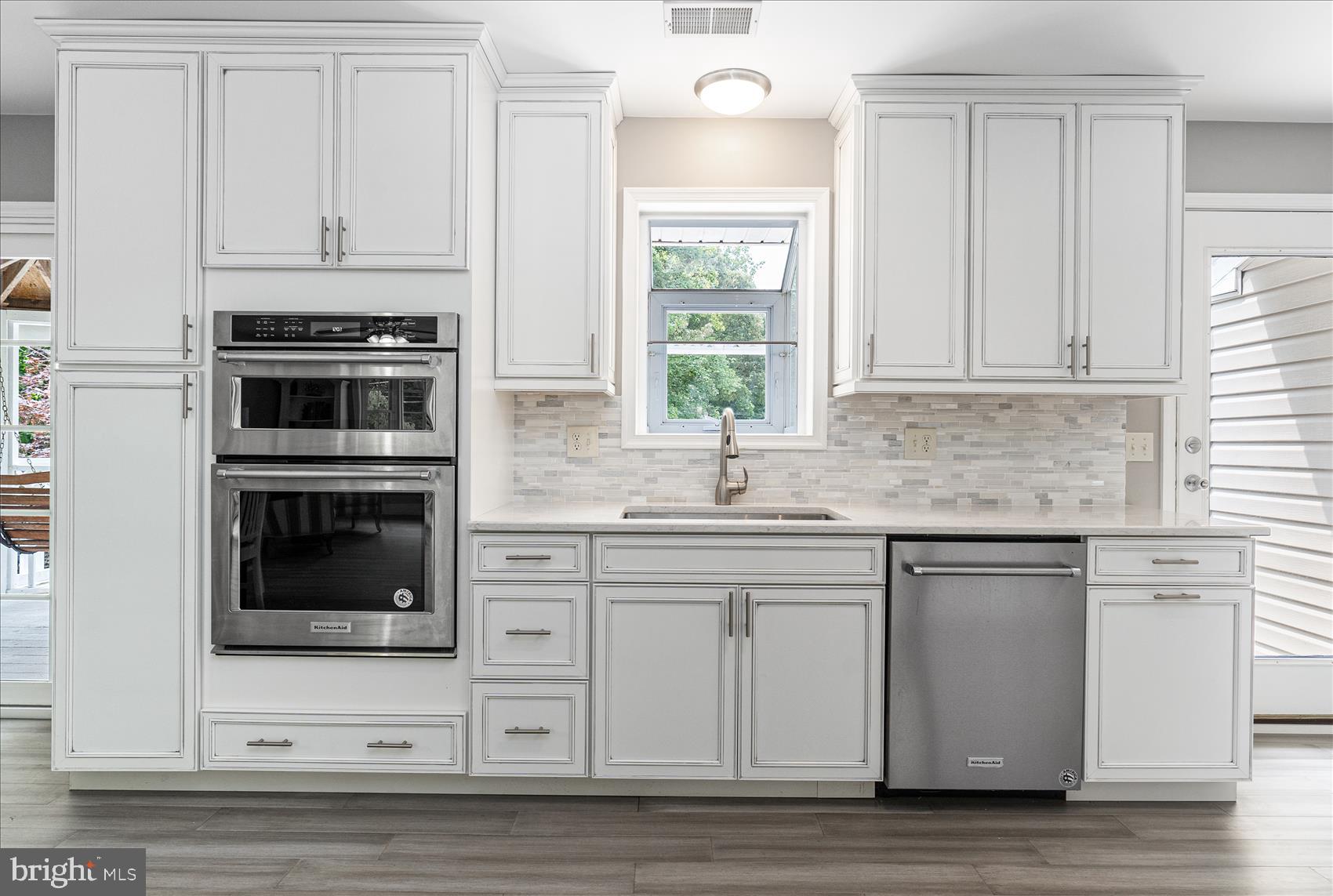 851 Shore Acres Road Arnold, MD 21012 - Photo 10 of 48 Gallery Image 10