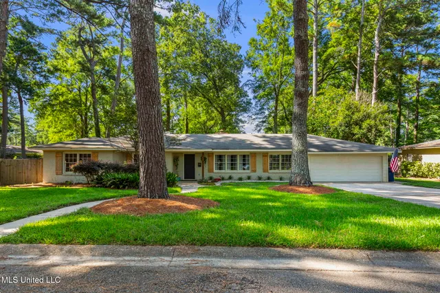 $239,000 | 5235 Hialeah Drive, Jackson, MS 39211