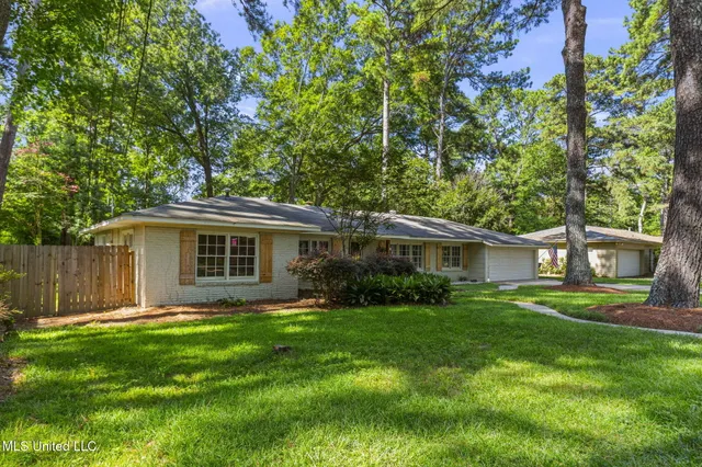 $239,000 | 5235 Hialeah Drive, Jackson, MS 39211