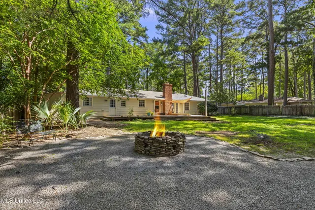 $239,000 | 5235 Hialeah Drive, Jackson, MS 39211