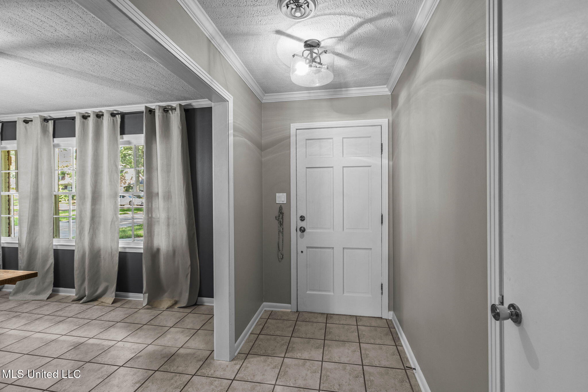 5235 Hialeah Drive Jackson, MS 39211 - Photo 5 of 42 7-web-or-mls-5235 Hialeah-7