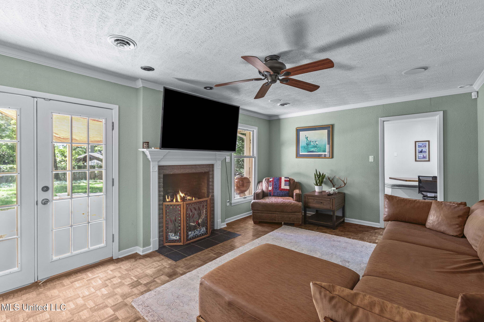 5235 Hialeah Drive Jackson, MS 39211 - Photo 7 of 42 8-web-or-mls-5235 Hialeah-8