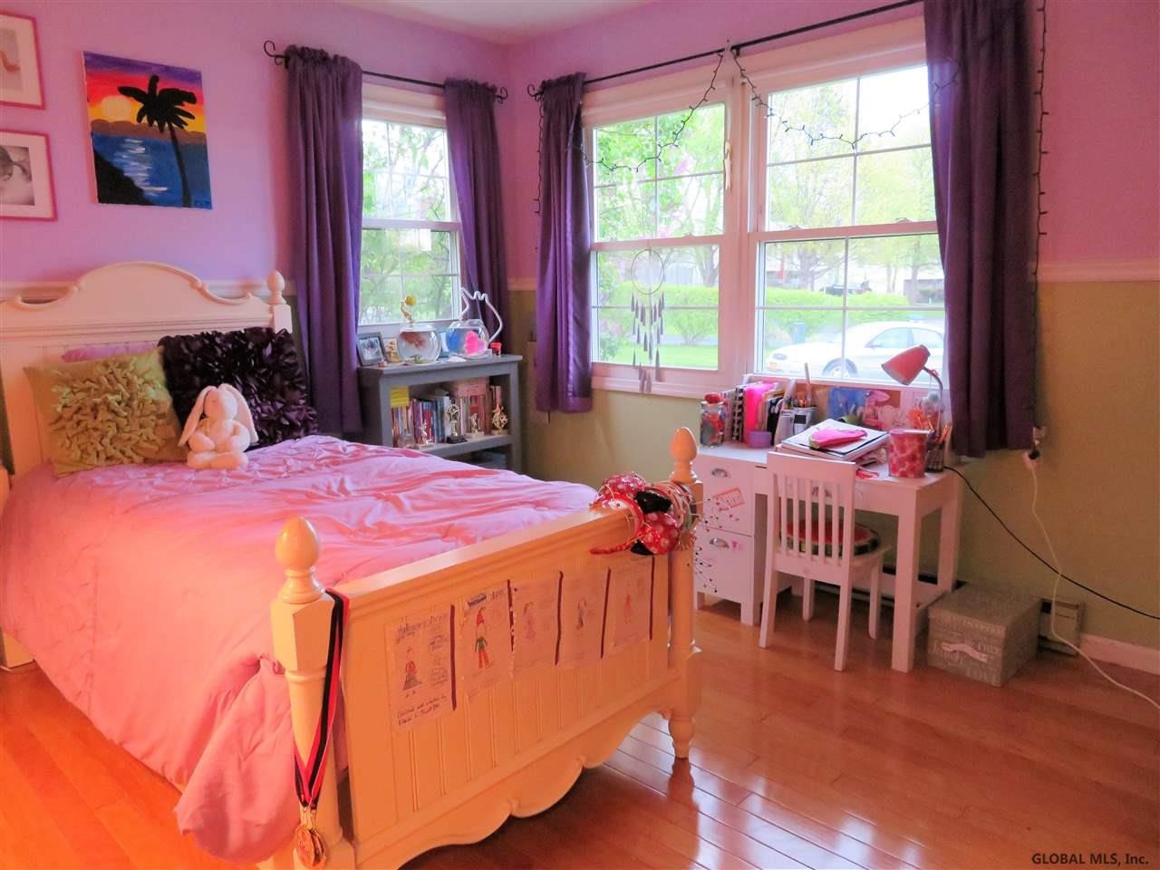 25 Abby Road Colonie, NY 12110 - Photo 13 of 23 Photo 13