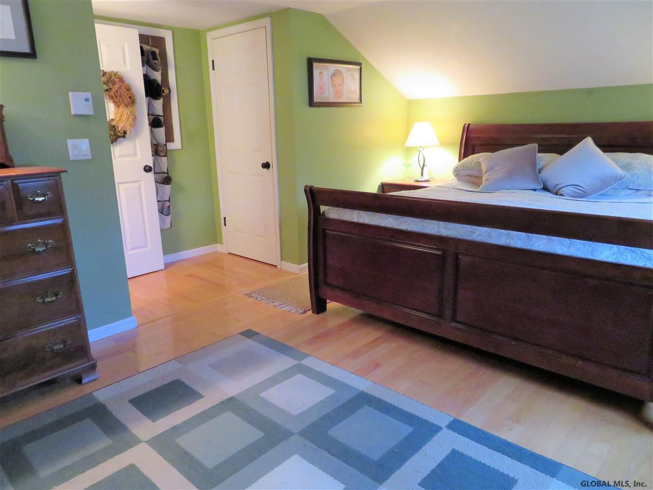 25 Abby Road Colonie, NY 12110 - Photo 10 of 23 Photo 10