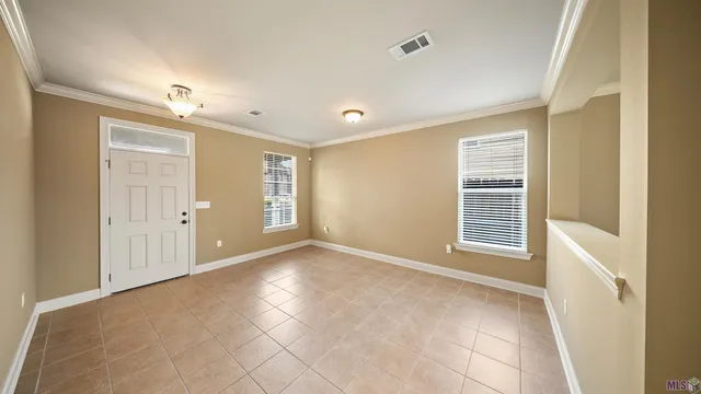 $2,400 | 13819 Stone Gate Drive, Baton Rouge, LA 70816