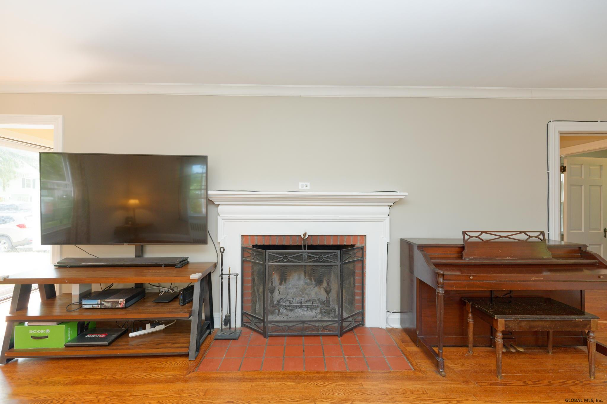 76 Salisbury Road Bethlehem, NY 12054 - Photo 5 of 28 Photo 5