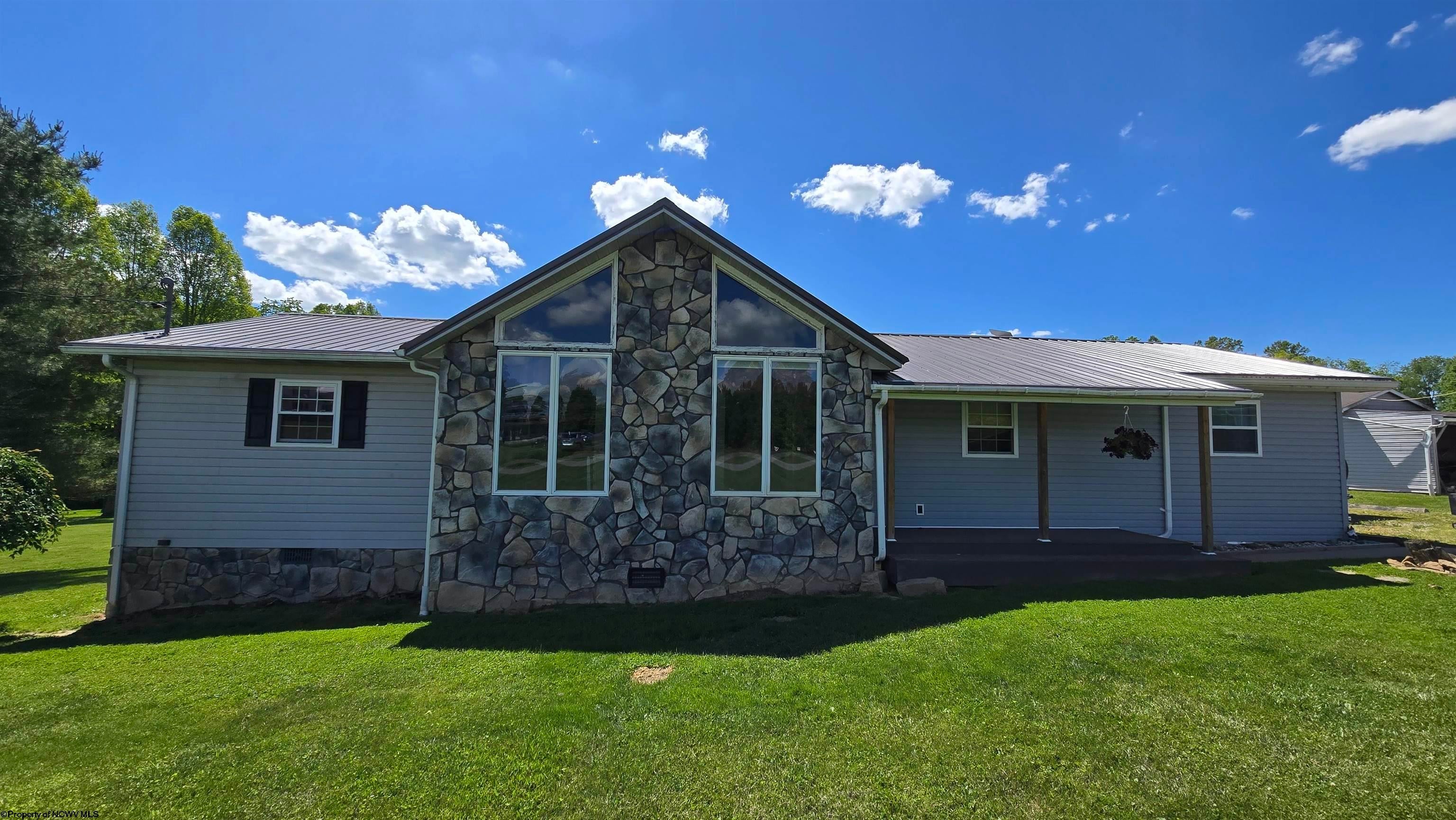 787 Tacy-Sunshine Ridge Road Philippi, WV 26416 - Photo 4 of 50 Gallery Image 4