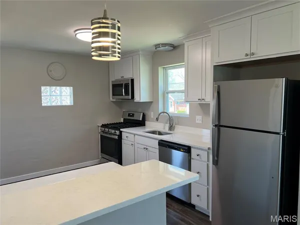 $190,000 | 1135 Wilshire Avenue, University City, MO 63130
