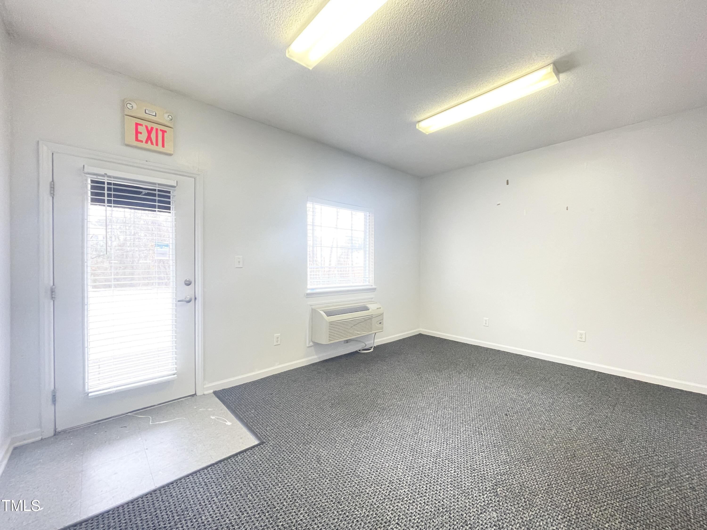 3765 Junction Boulevard Raleigh, NC 27603 - Photo 4 of 8 IMG_2408